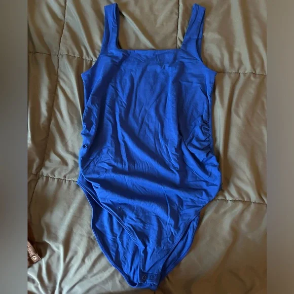 Old navy Maternity sleeveless bodysuit top - Picture 7 of 7